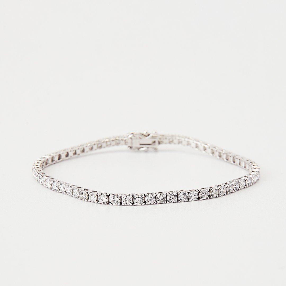 Vittoria-61_1314.jpg Victoria 4.6 Carat Natural Diamond Tennis Bracelet in 18ct White Gold - Image 1